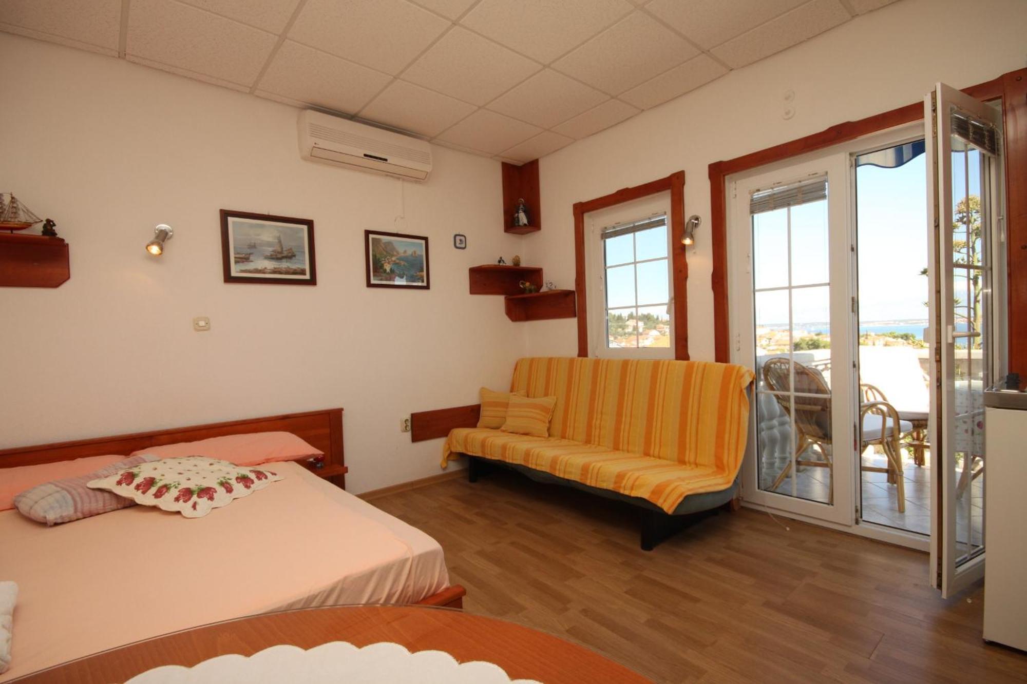 Apartments With A Parking Space Preko, Ugljan - 8224 Kamer foto